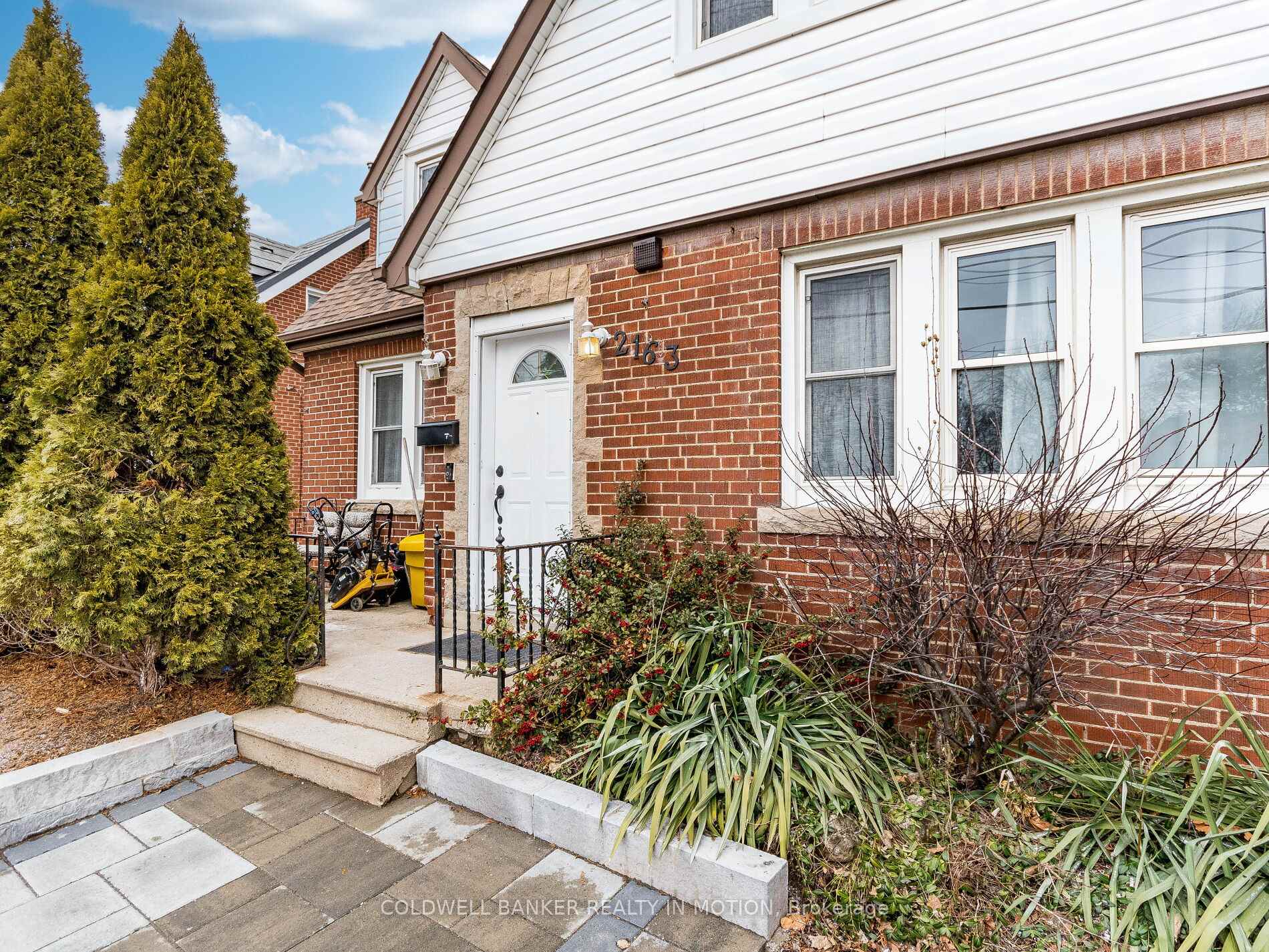 Photo 6 of 2163 King Street E, Hamilton, Glenview — HOMEH