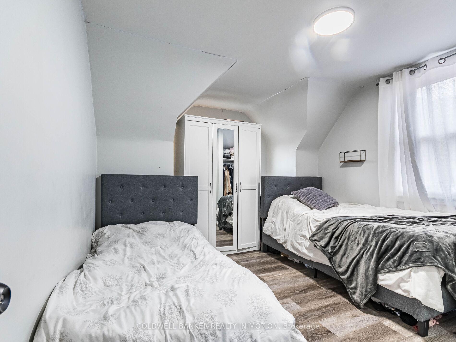Photo 30 of 2163 King Street E, Hamilton, Glenview — HOMEH