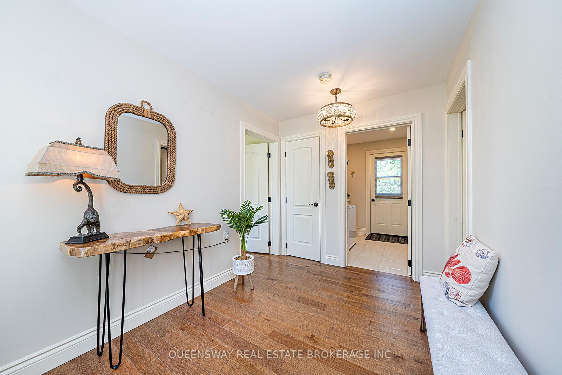 Photo 4 of 746 Sedore Avenue, Georgina, Historic Lakeshore Communities — HOMEH