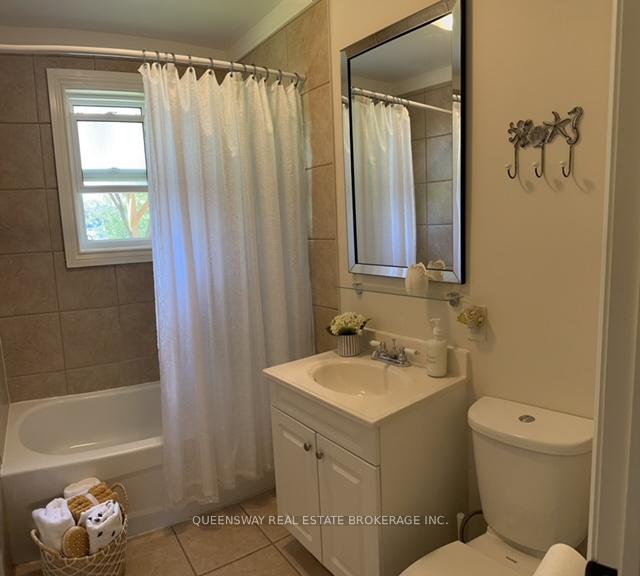 Photo 17 of 746 Sedore Avenue, Georgina, Historic Lakeshore Communities — HOMEH
