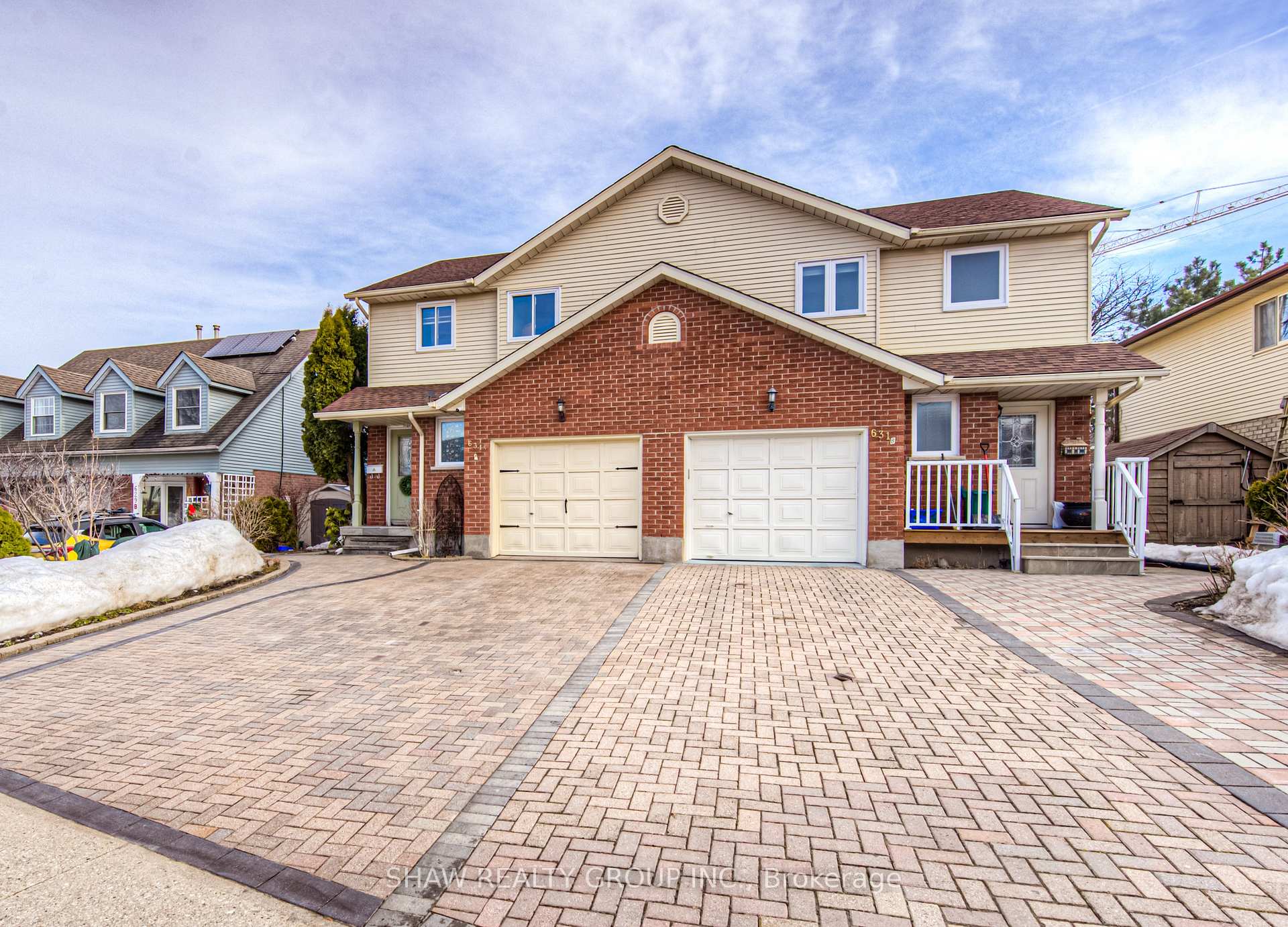 Photo 2 of Unit A, 631 Pinerow Crescent, Waterloo — HOMEH