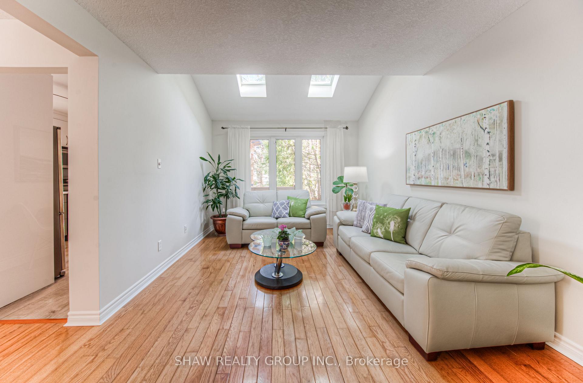 Photo 9 of Unit A, 631 Pinerow Crescent, Waterloo — HOMEH