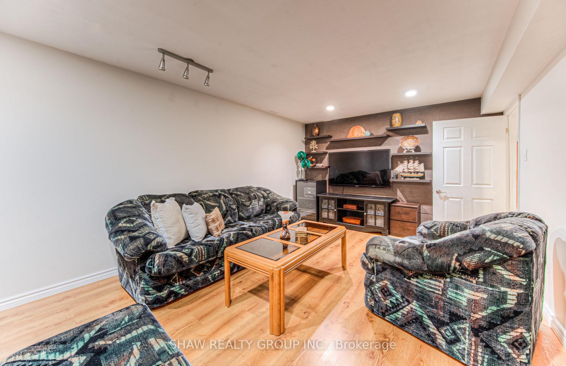 Photo 31 of Unit A, 631 Pinerow Crescent, Waterloo — HOMEH