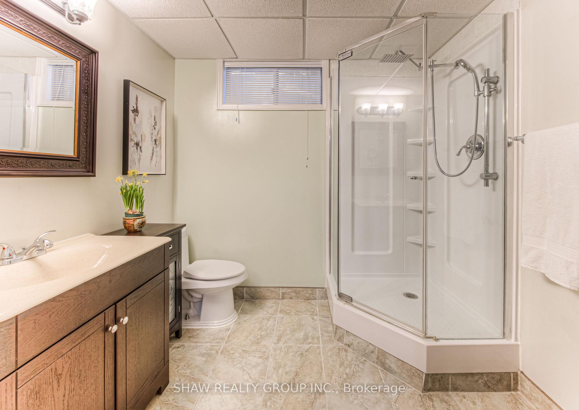 Photo 33 of Unit A, 631 Pinerow Crescent, Waterloo — HOMEH