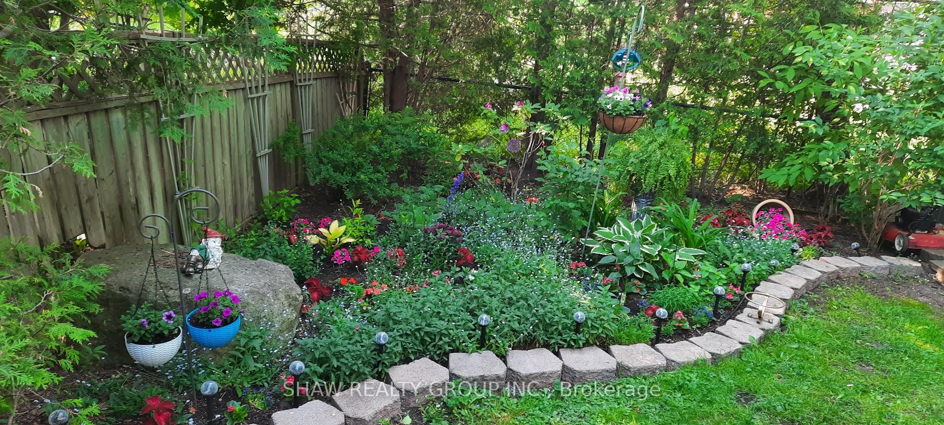 Photo 39 of Unit A, 631 Pinerow Crescent, Waterloo — HOMEH