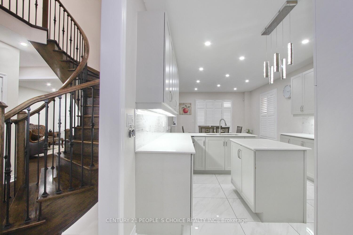 Photo 7 of 67 Pellegrino Road, Brampton, Northwest Brampton — HOMEH