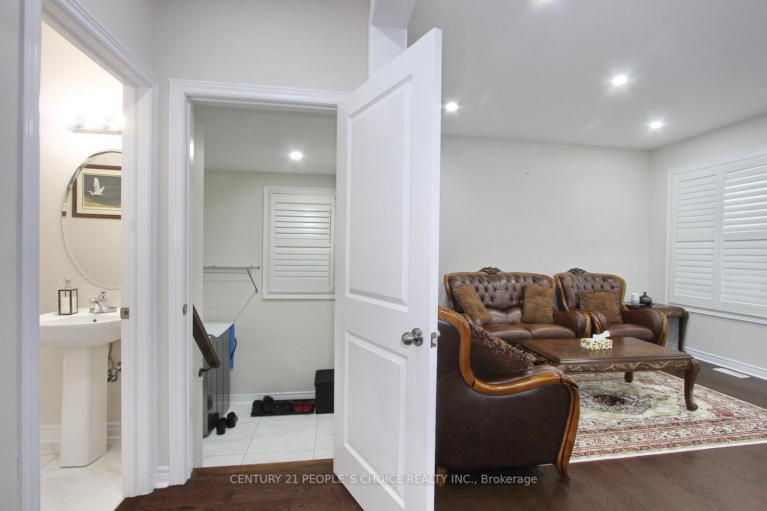 Photo 16 of 67 Pellegrino Road, Brampton, Northwest Brampton — HOMEH