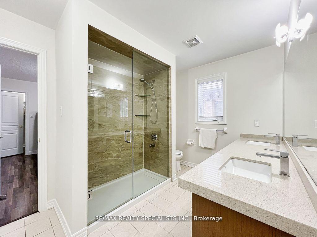Photo 18 of 4 Vernosa Drive, Brampton, Credit Valley — HOMEH