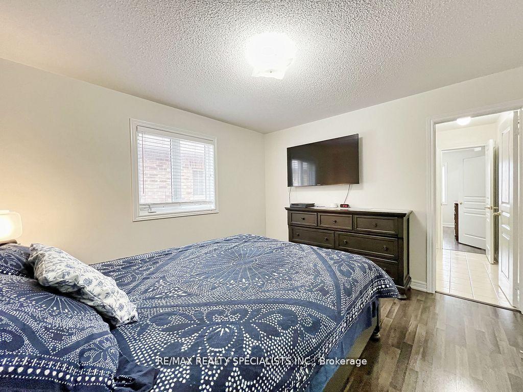 Photo 19 of 4 Vernosa Drive, Brampton, Credit Valley — HOMEH