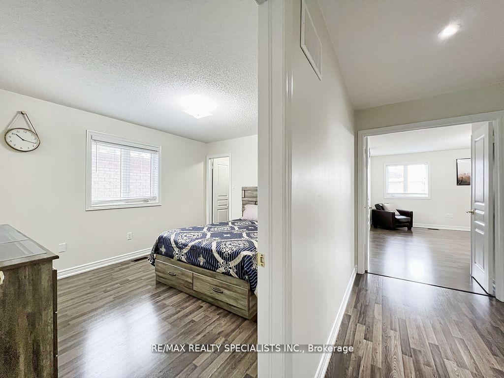 Photo 22 of 4 Vernosa Drive, Brampton, Credit Valley — HOMEH