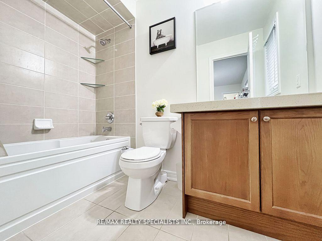 Photo 24 of 4 Vernosa Drive, Brampton, Credit Valley — HOMEH