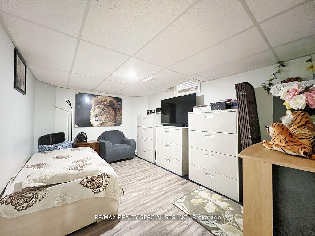Photo 36 of 4 Vernosa Drive, Brampton, Credit Valley — HOMEH