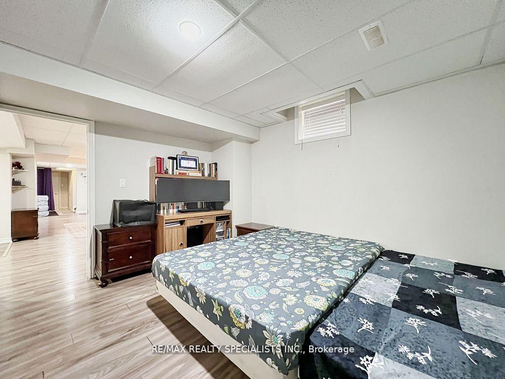Photo 37 of 4 Vernosa Drive, Brampton, Credit Valley — HOMEH