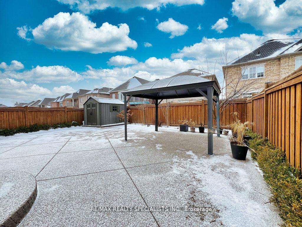 Photo 40 of 4 Vernosa Drive, Brampton, Credit Valley — HOMEH