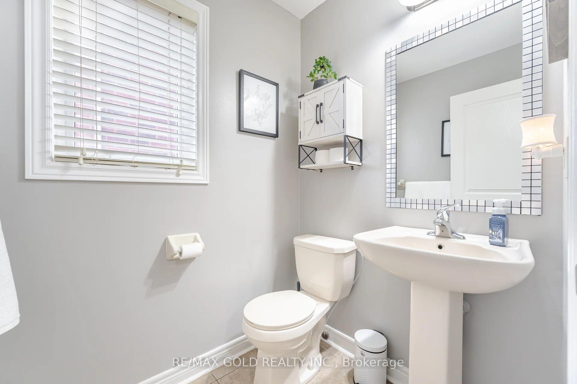 Photo 9 of 16 Bluffmeadow Street, Brampton, Bram East — HOMEH
