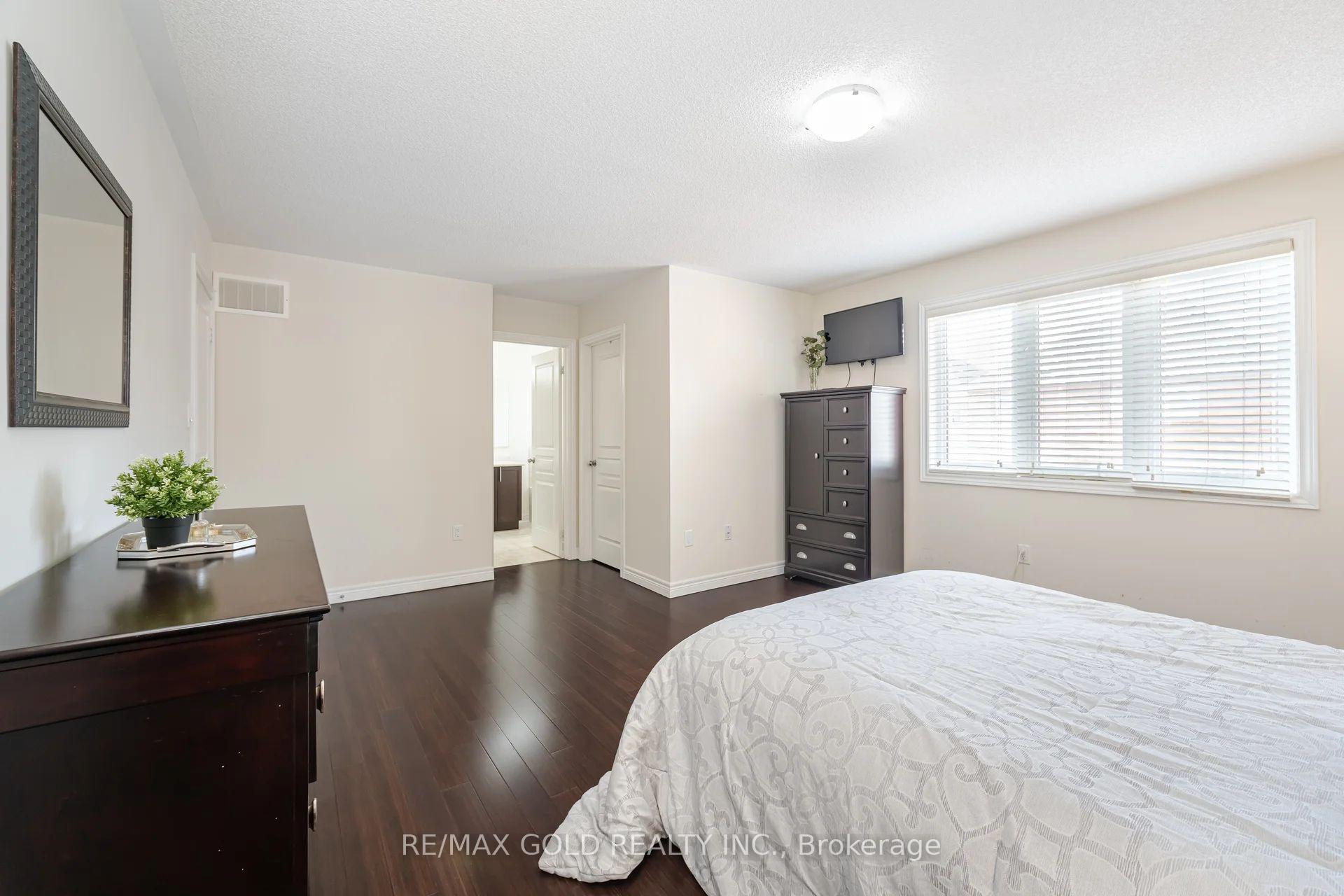 Photo 19 of 16 Bluffmeadow Street, Brampton, Bram East — HOMEH