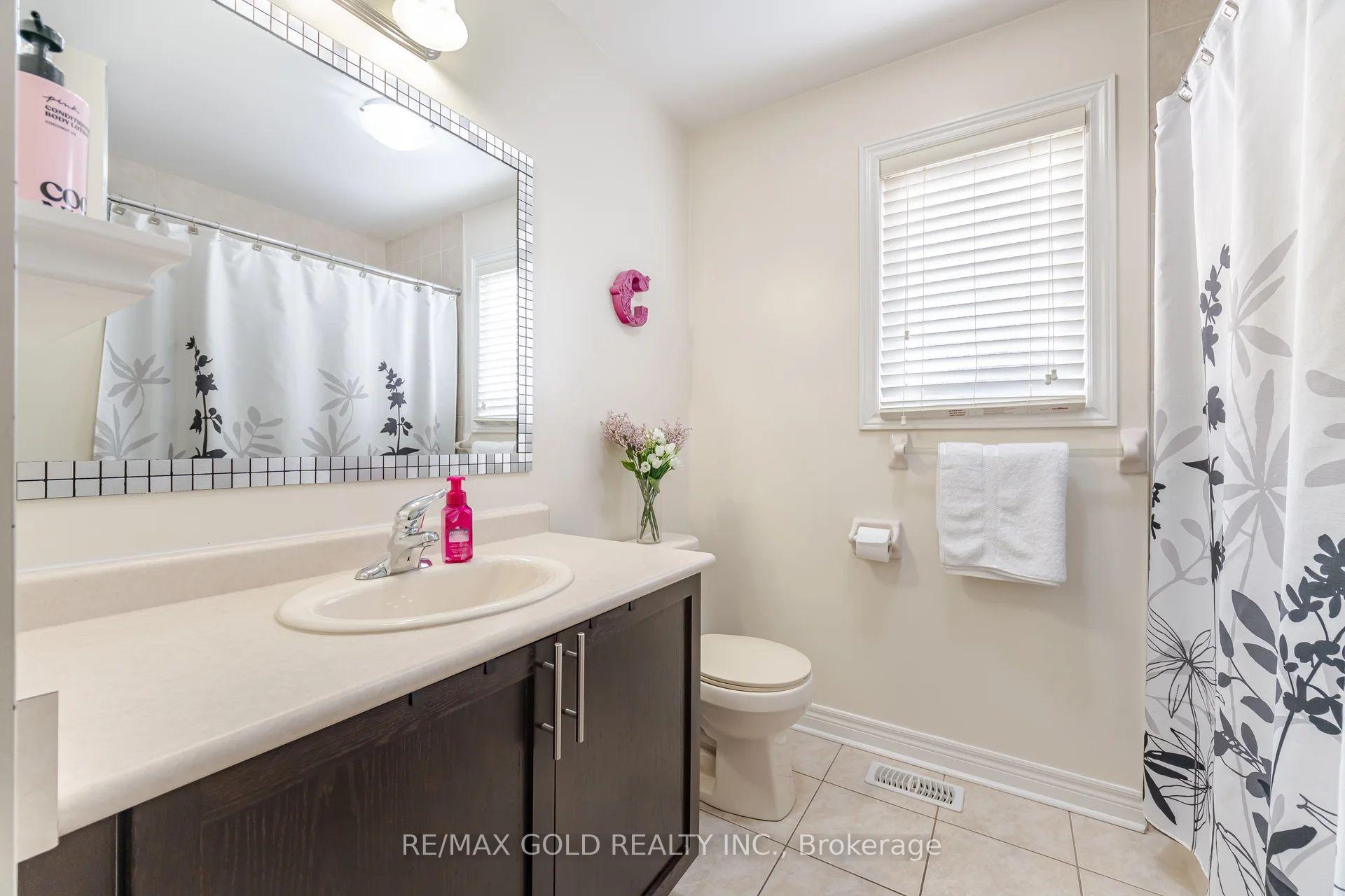Photo 23 of 16 Bluffmeadow Street, Brampton, Bram East — HOMEH
