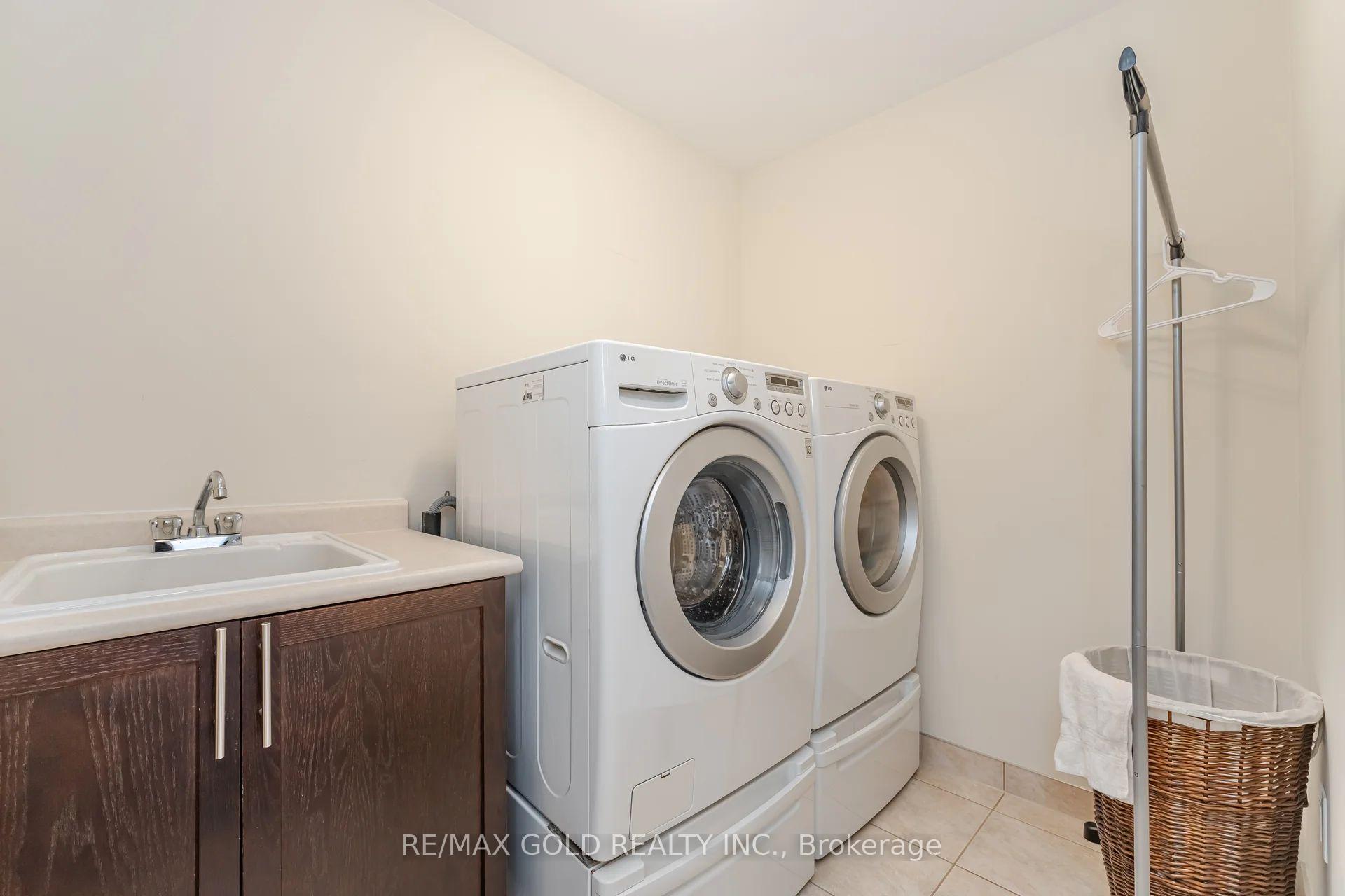 Photo 20 of 16 Bluffmeadow Street, Brampton, Bram East — HOMEH