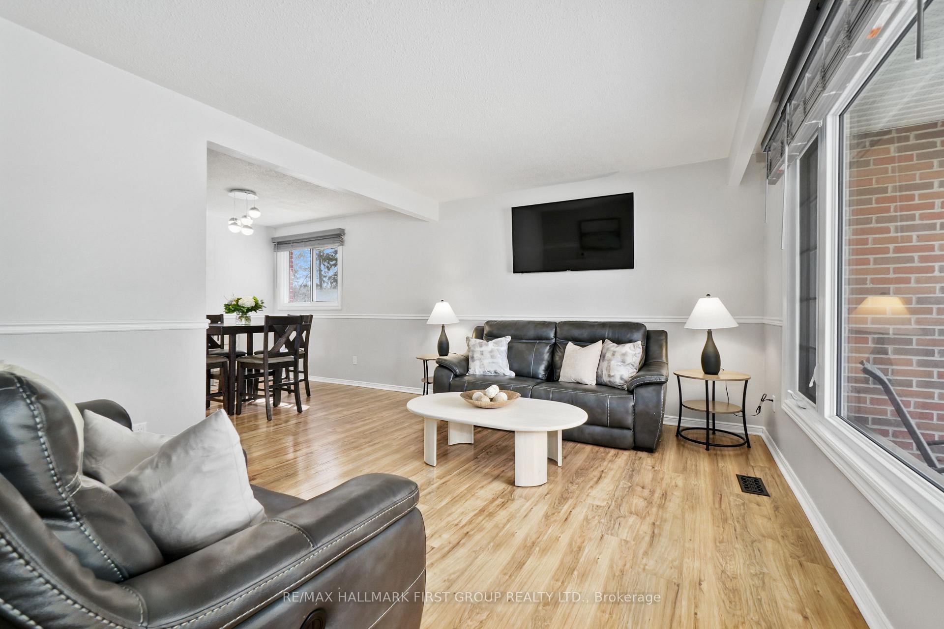 Photo 4 of 35 Meredith Crescent, Cobourg — HOMEH