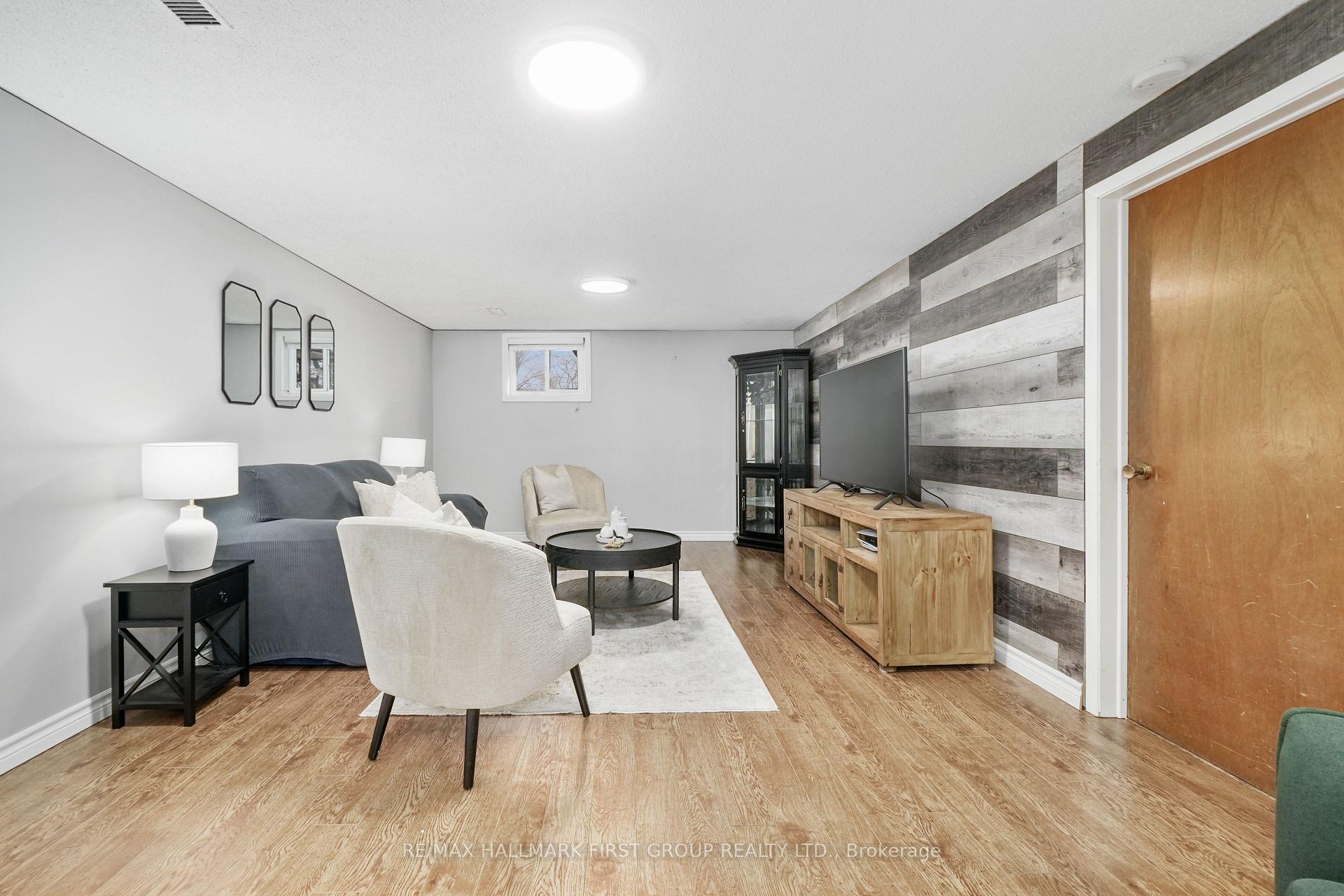 Photo 37 of 35 Meredith Crescent, Cobourg — HOMEH