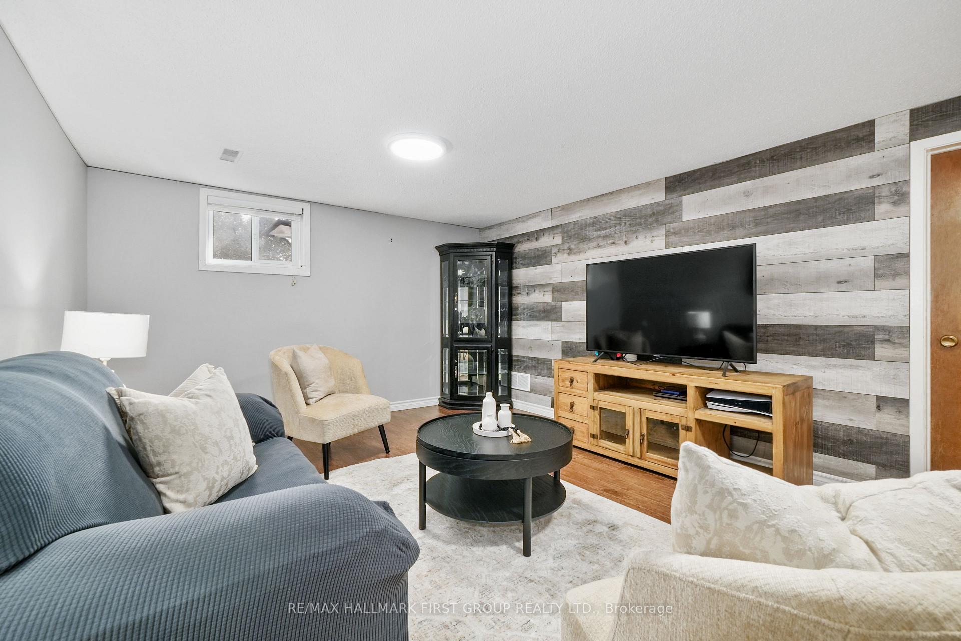 Photo 33 of 35 Meredith Crescent, Cobourg — HOMEH