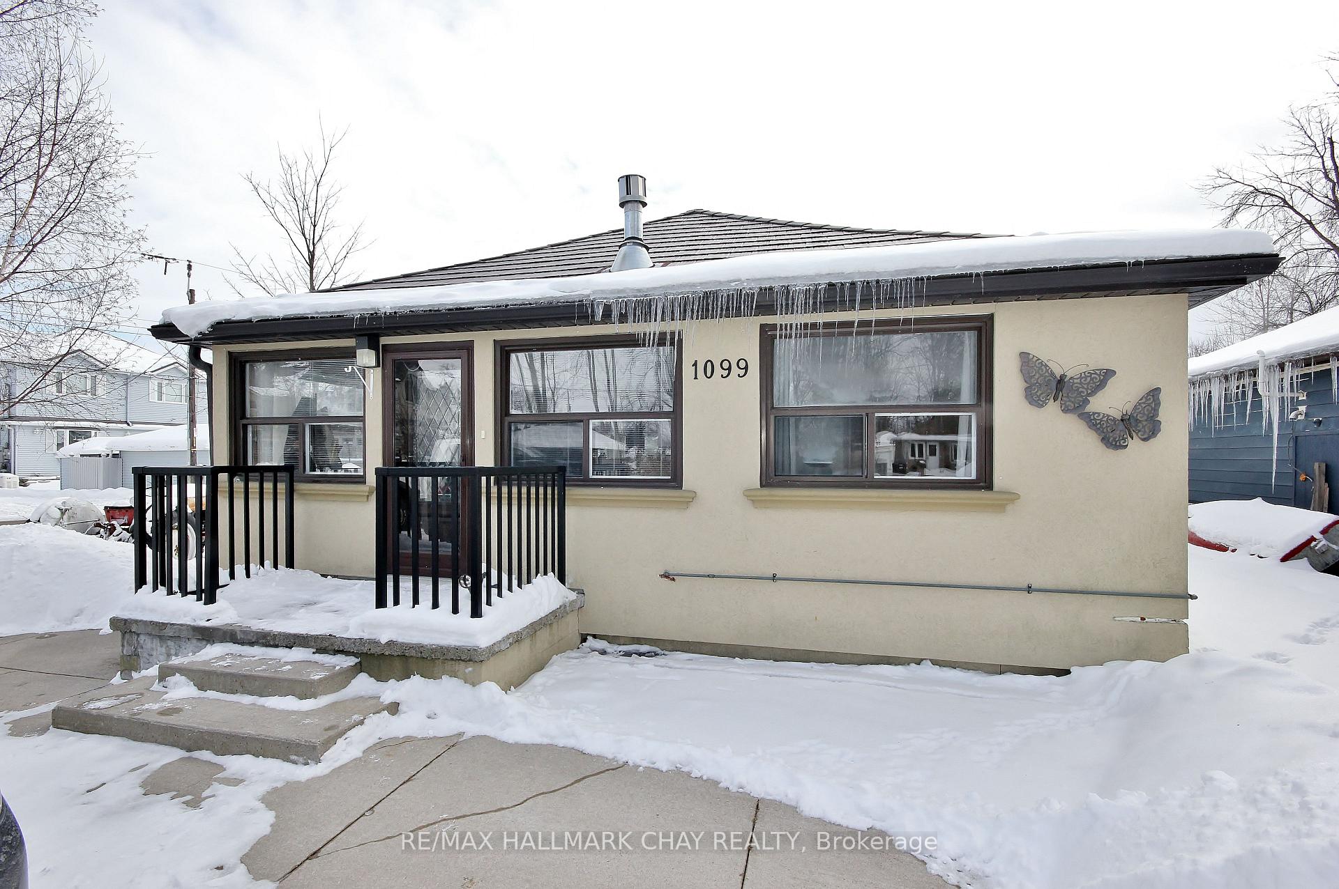 Front of 1099 Poplar Drive