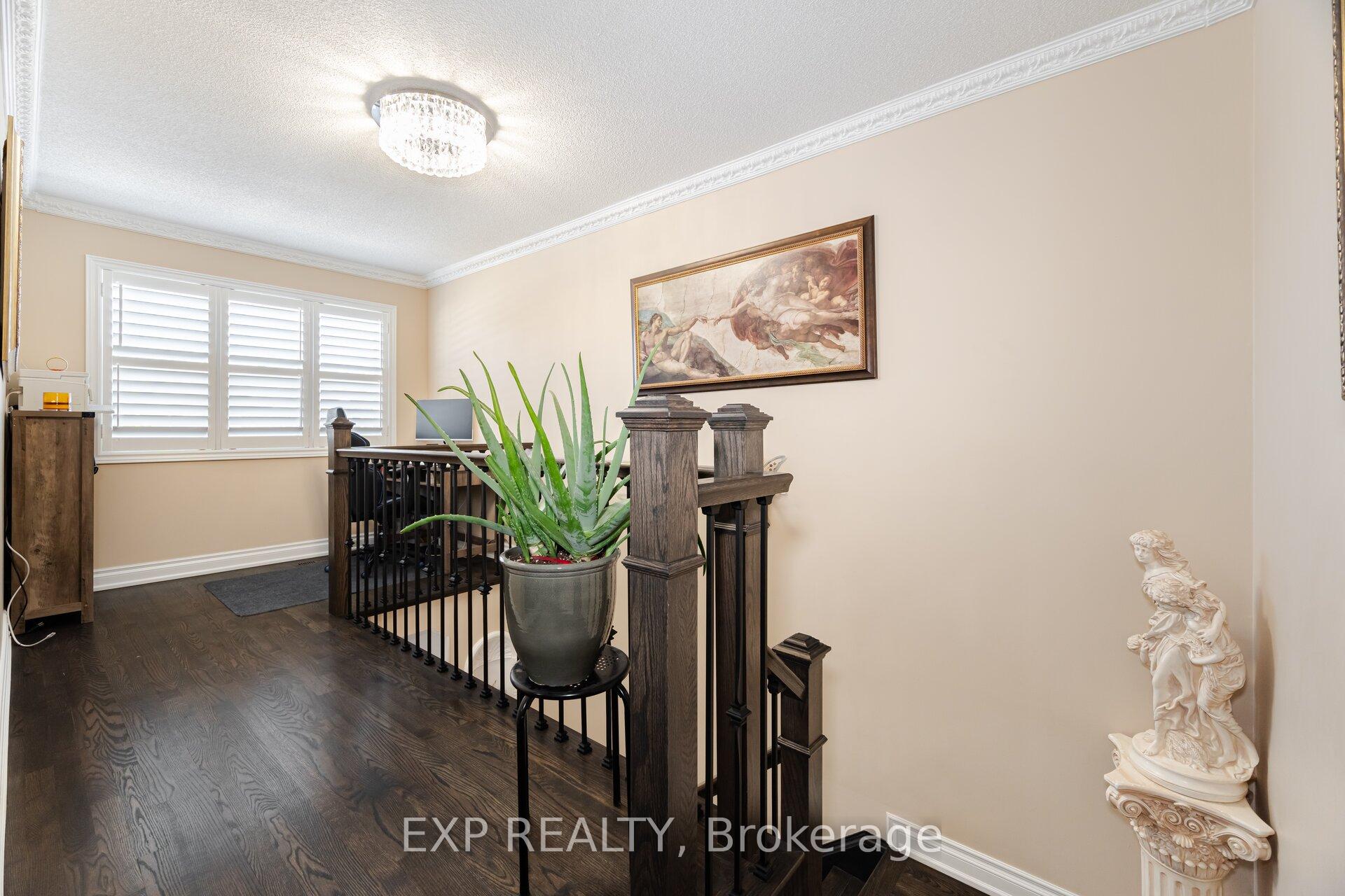 Photo 23 of 38 Wilcox Road, Vaughan, Maple — HOMEH