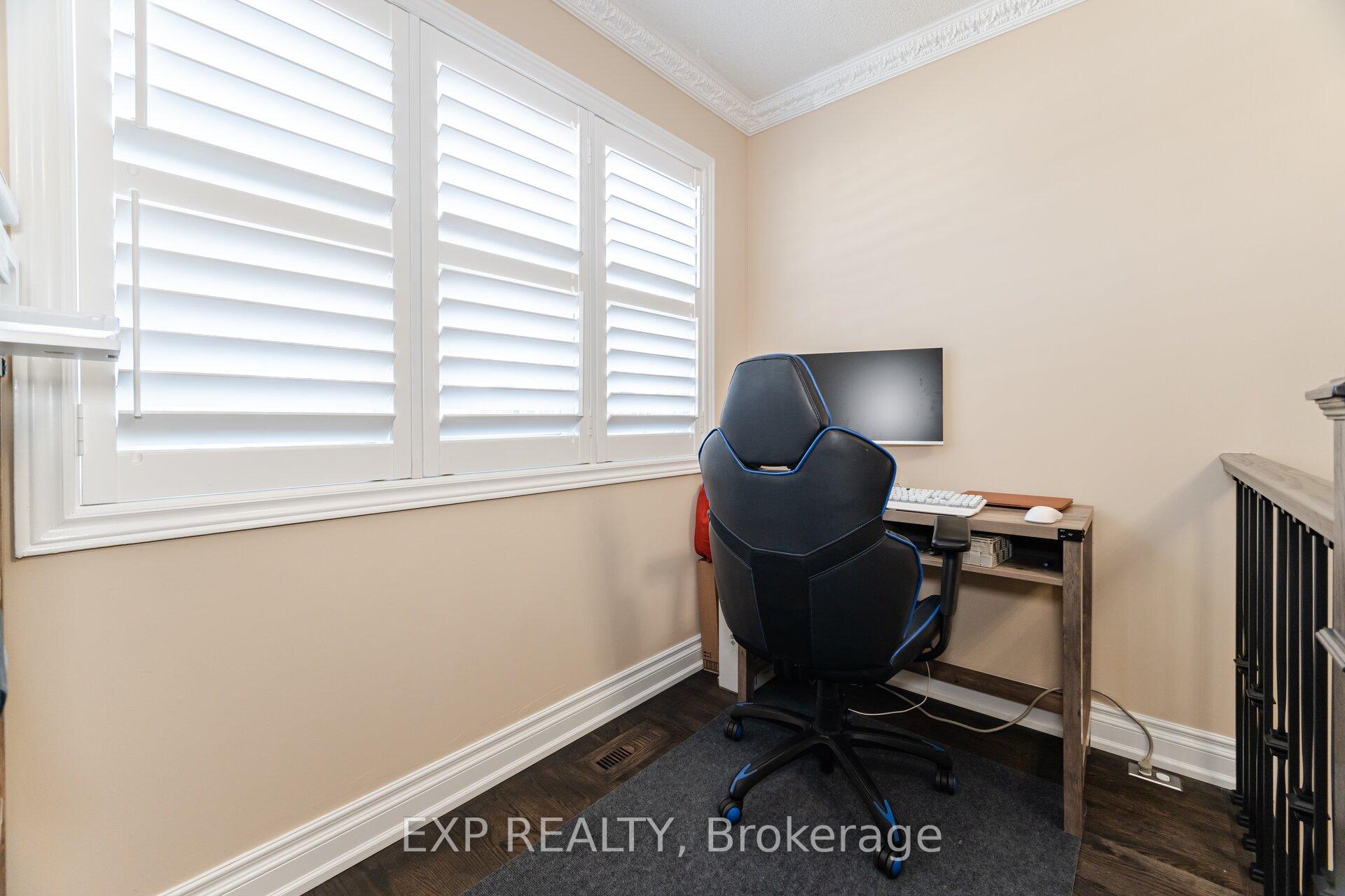 Photo 24 of 38 Wilcox Road, Vaughan, Maple — HOMEH