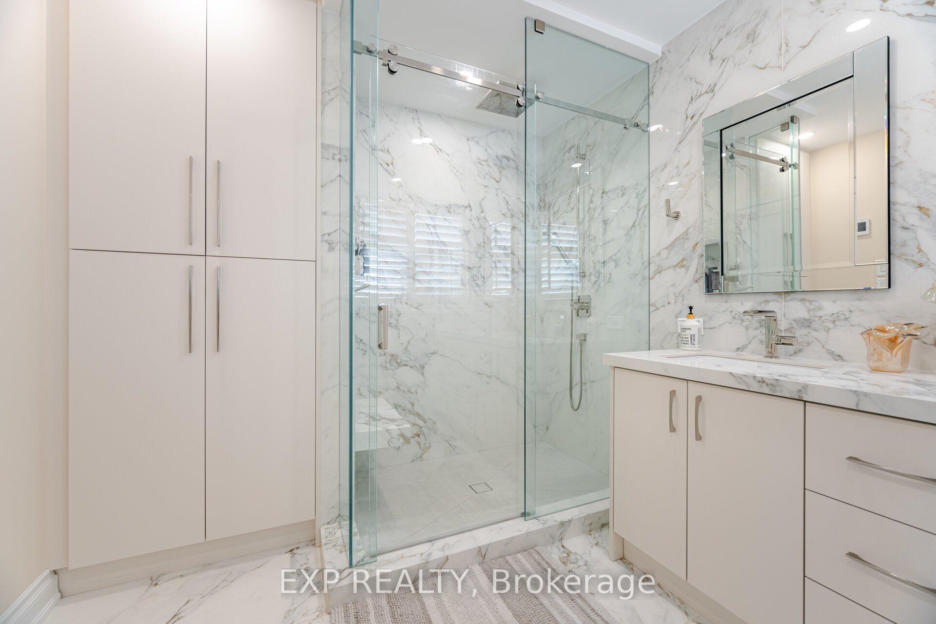 Photo 32 of 38 Wilcox Road, Vaughan, Maple — HOMEH