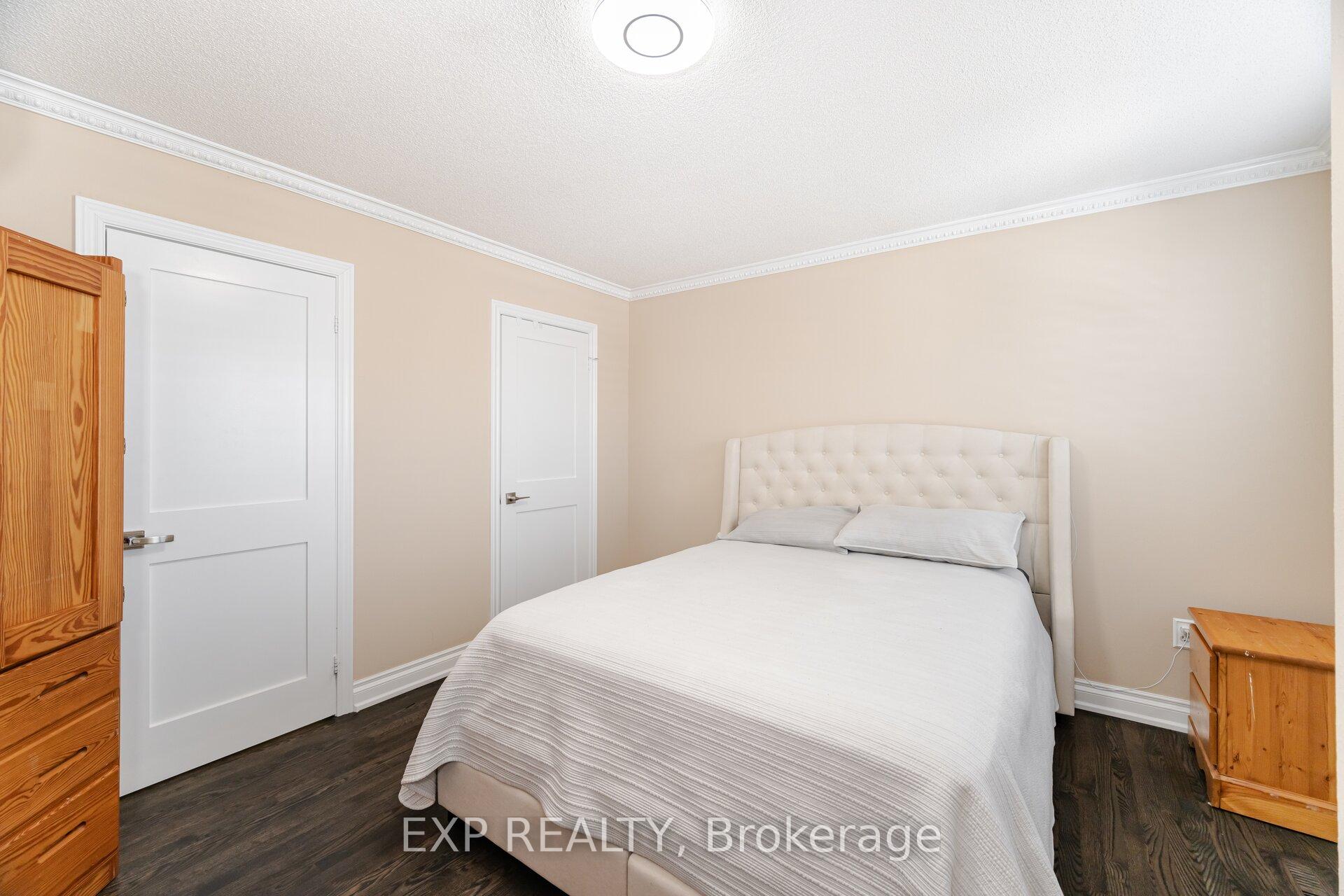 Photo 31 of 38 Wilcox Road, Vaughan, Maple — HOMEH