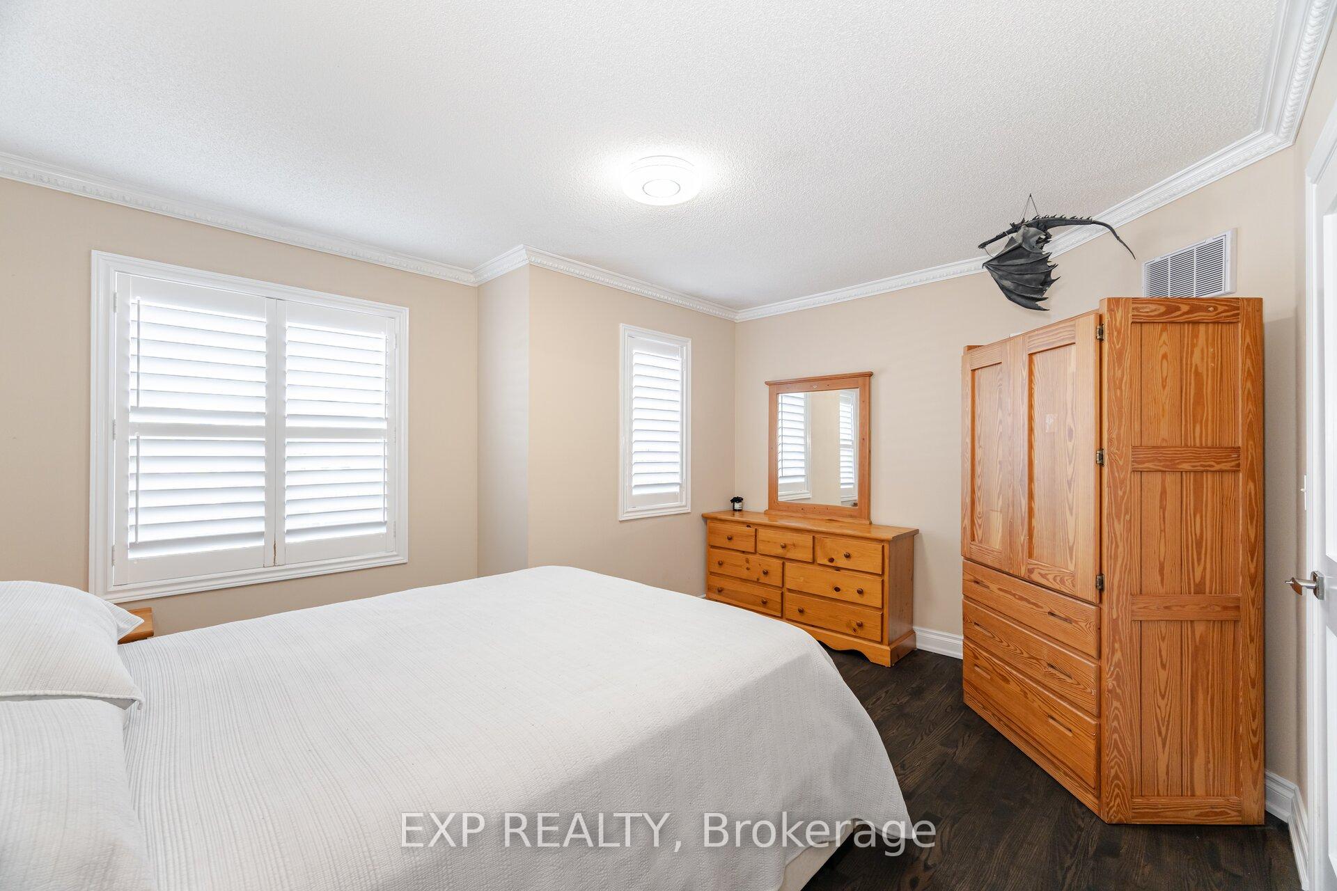 Photo 30 of 38 Wilcox Road, Vaughan, Maple — HOMEH