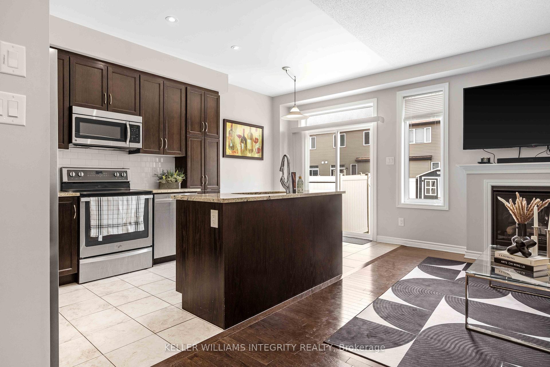 Photo 4 of 556 Via Mattino Way, Ottawa, Barrhaven - Longfields — HOMEH