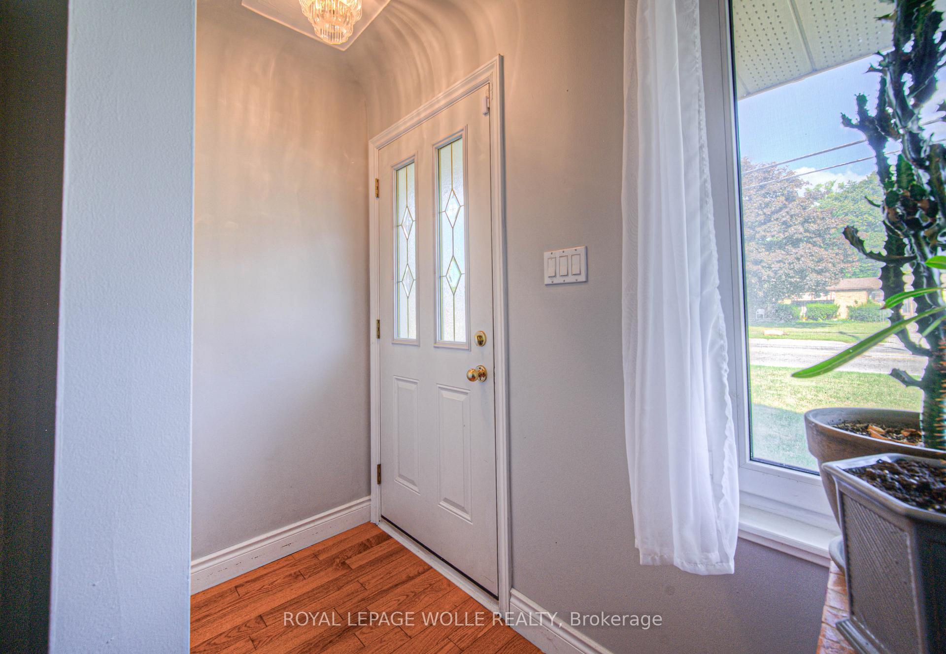 Photo 4 of 1584 Concession Road, Cambridge — HOMEH