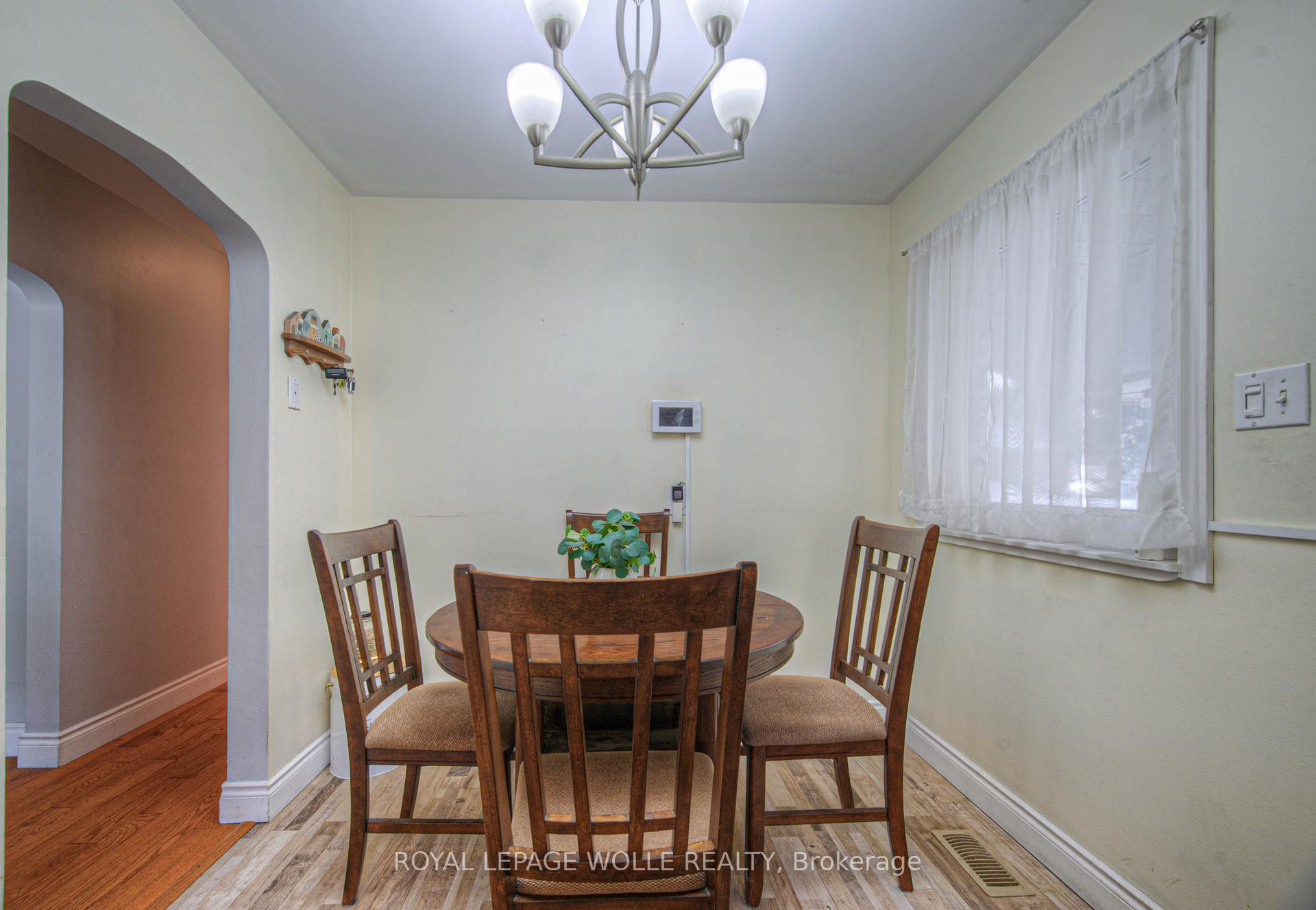 Photo 17 of 1584 Concession Road, Cambridge — HOMEH