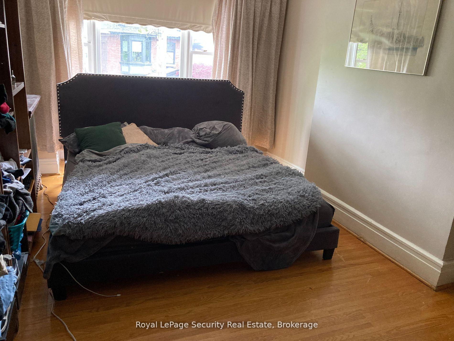 Photo 16 of 122 Delaware Avenue, Toronto, Palmerston-Little Italy — HOMEH