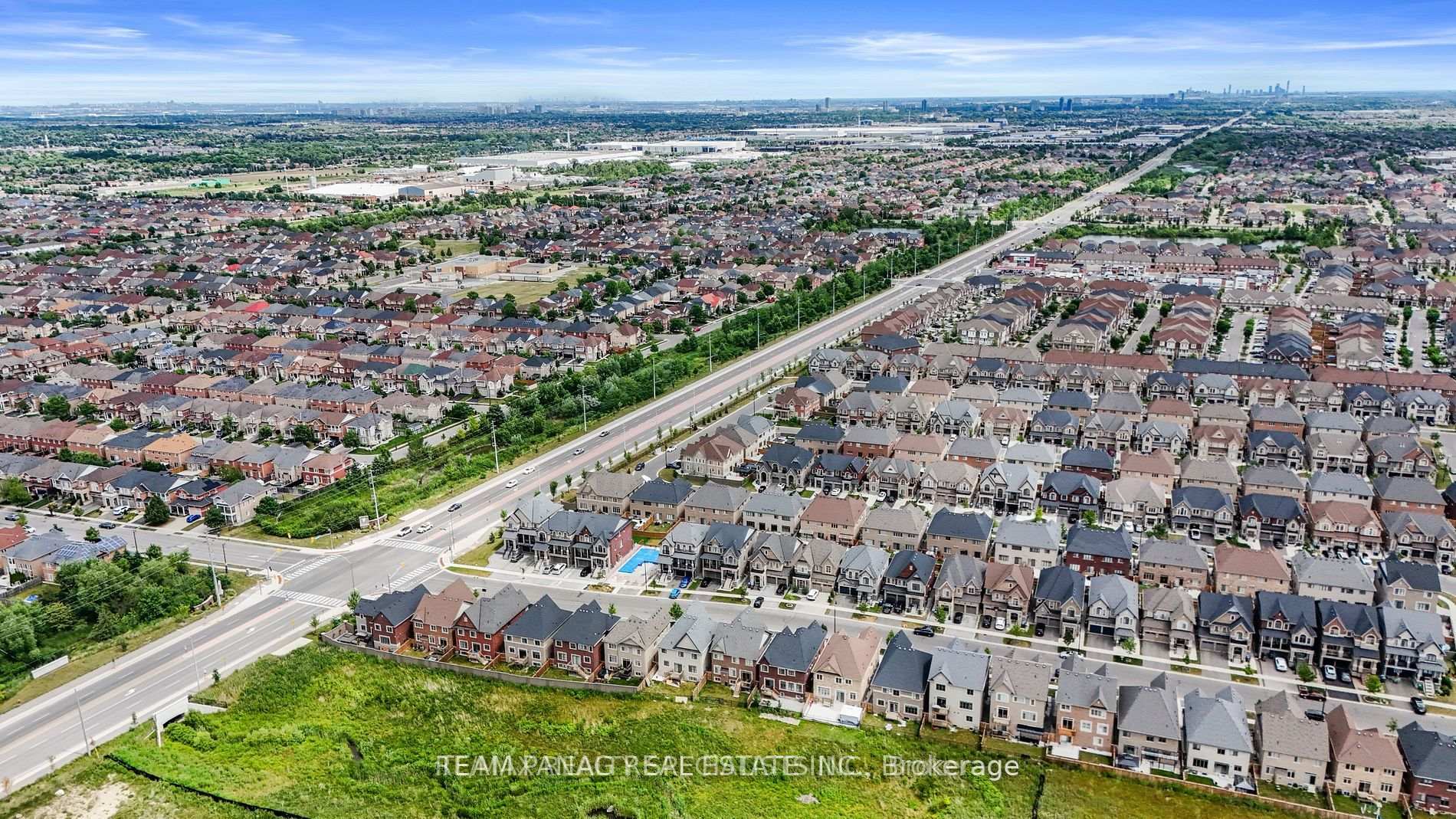 Photo 41 of 24 Wainwright Drive, Brampton, Northwest Brampton — HOMEH