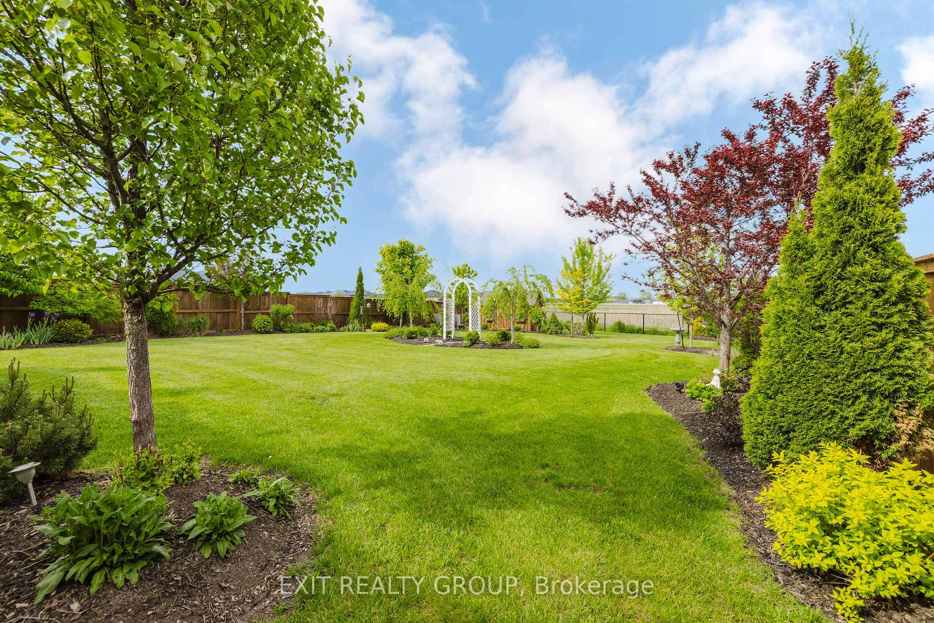 Photo 2 of 53 Hampton Ridge Drive, Belleville, Belleville Ward — HOMEH