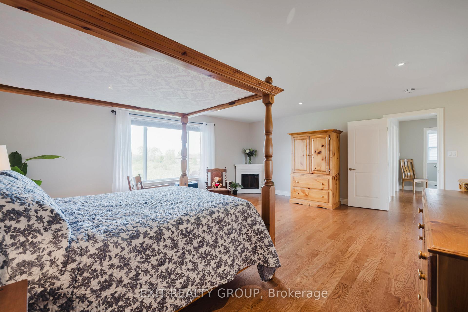 Photo 14 of 53 Hampton Ridge Drive, Belleville, Belleville Ward — HOMEH
