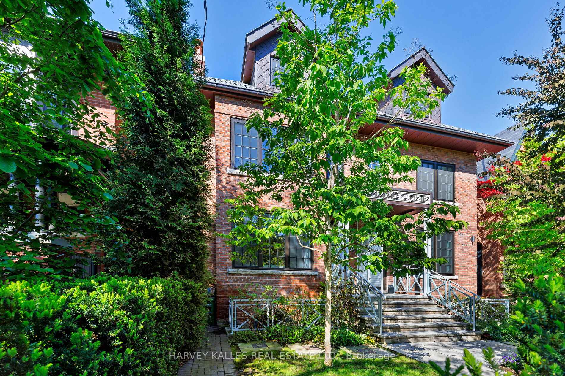 Front of 94A Admiral Road