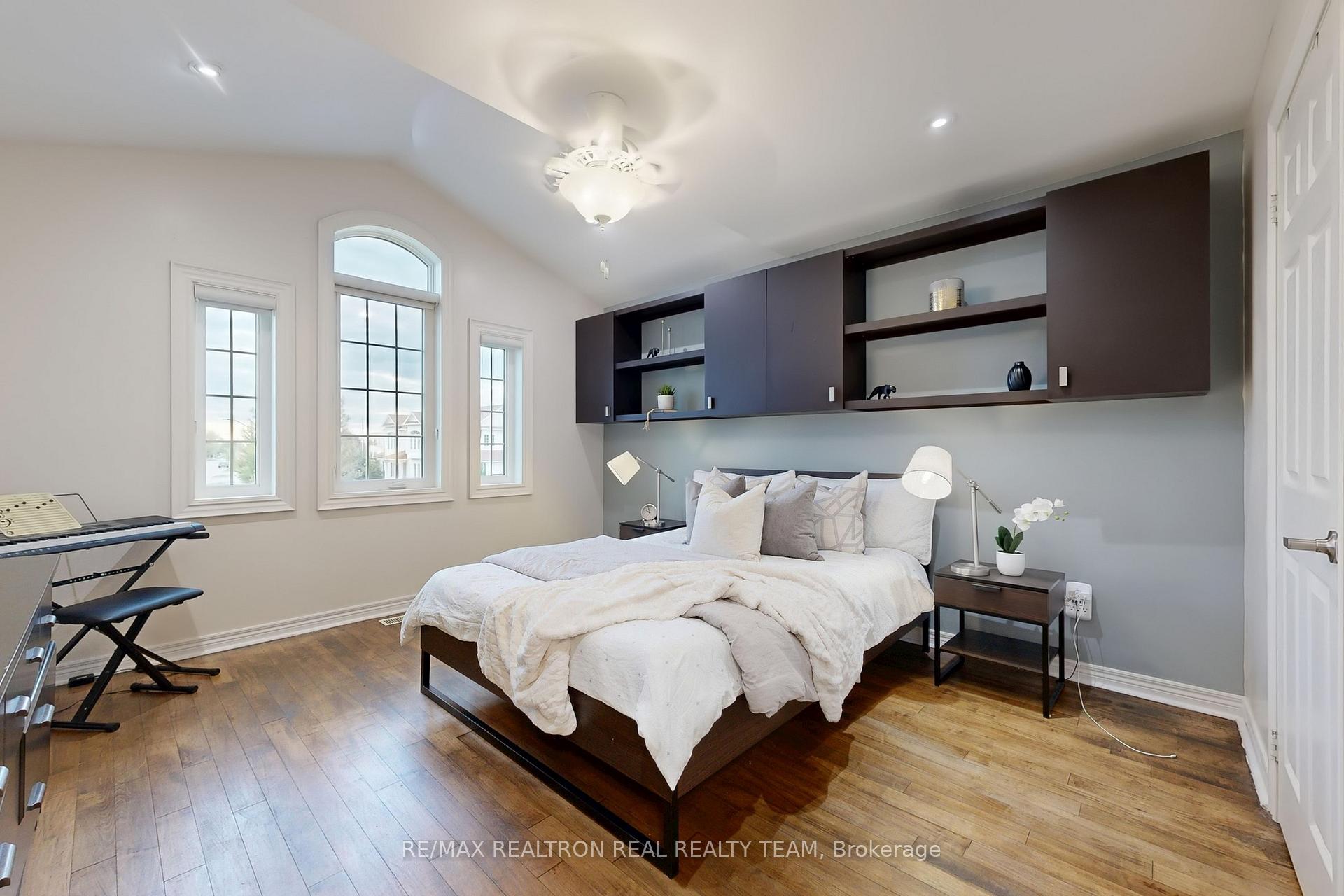 Photo 21 of 89 Cachet Boulevard, Whitby, Brooklin — HOMEH