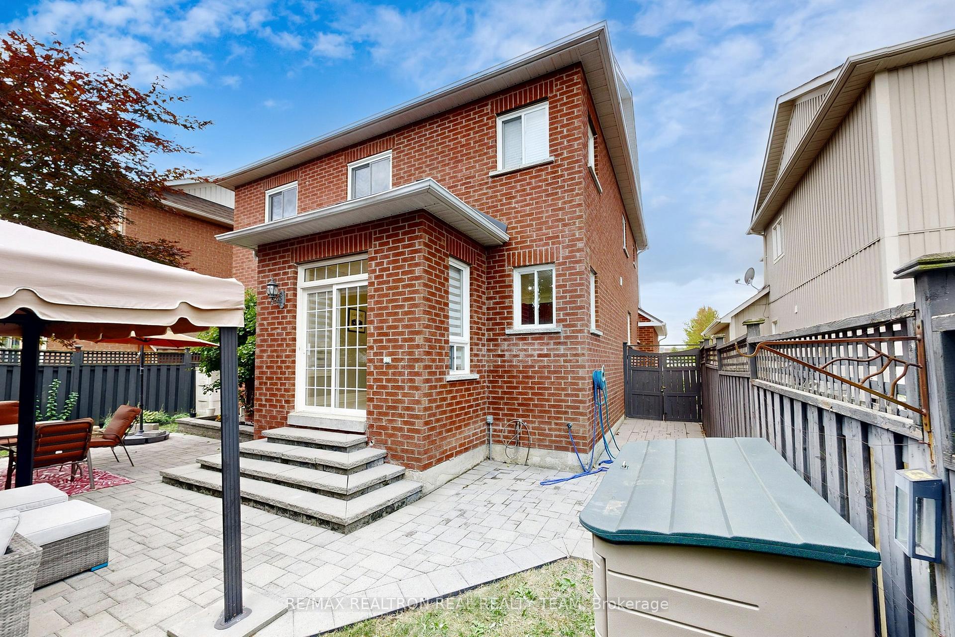 Photo 46 of 89 Cachet Boulevard, Whitby, Brooklin — HOMEH