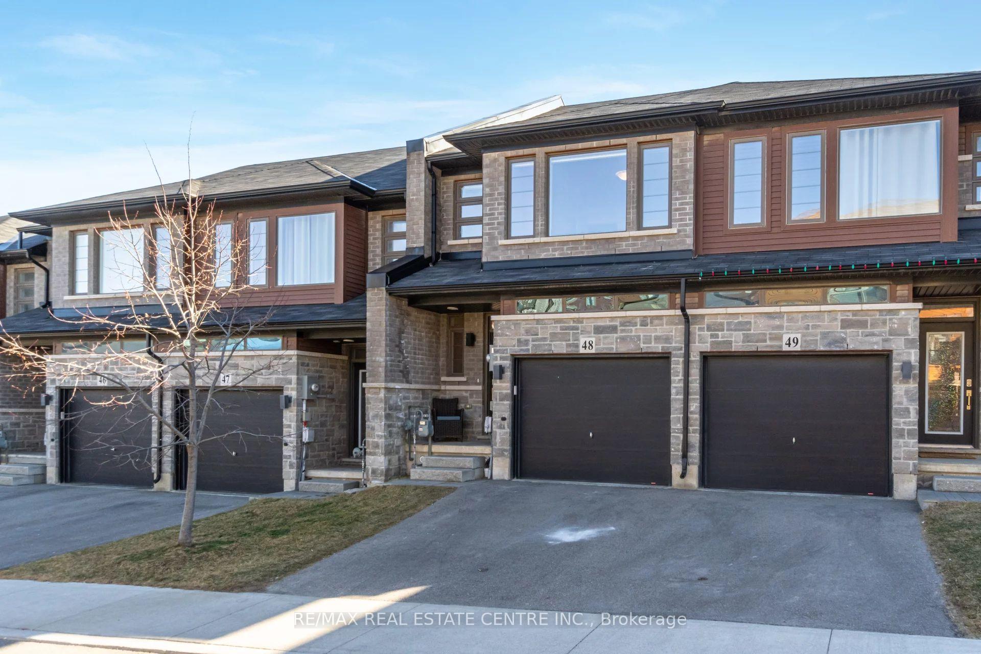 Photo 3 of Unit 48, 30 Times Square Boulevard, Hamilton, Stoney Creek Mountain — HOMEH