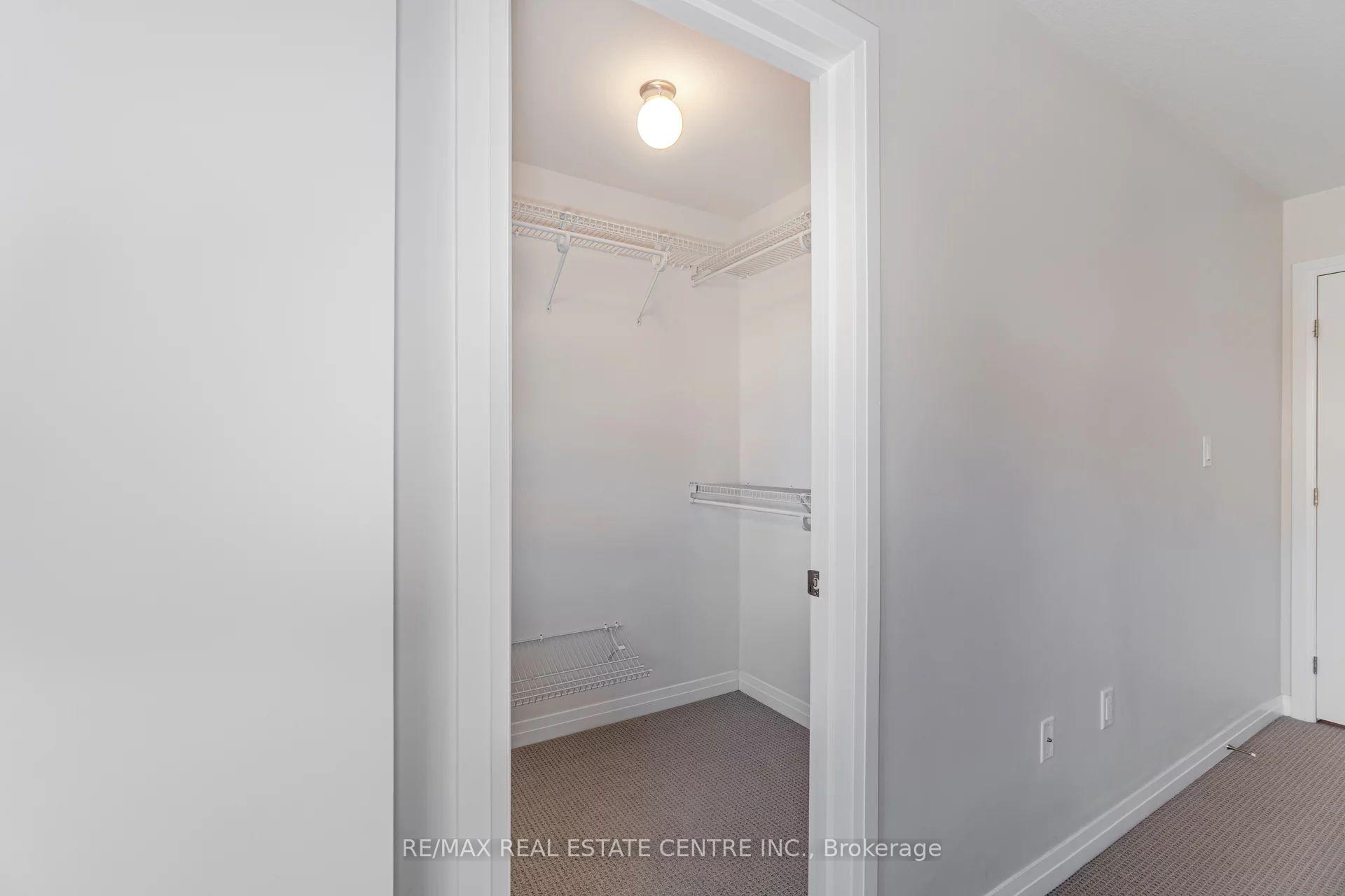 Photo 16 of Unit 48, 30 Times Square Boulevard, Hamilton, Stoney Creek Mountain — HOMEH
