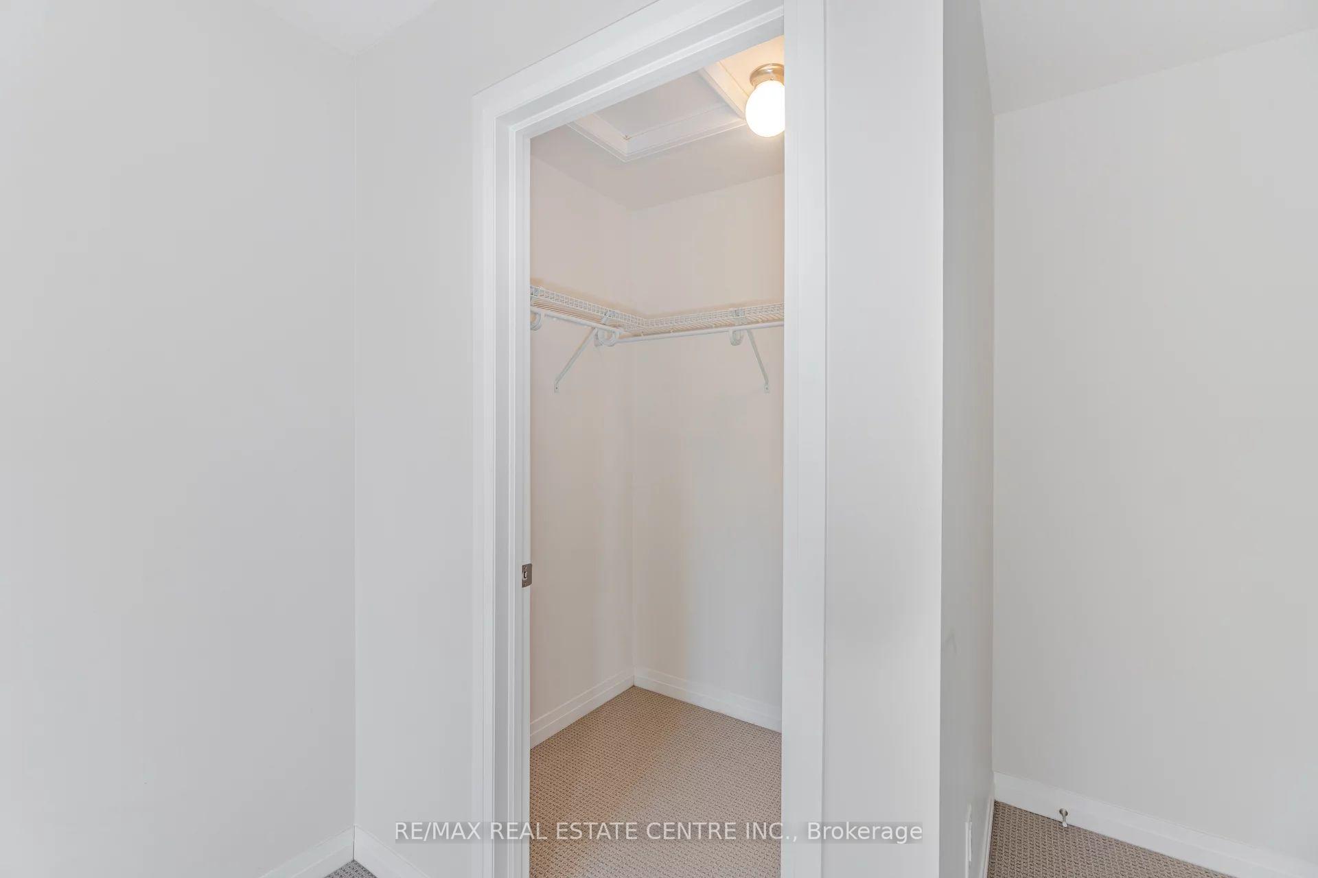Photo 18 of Unit 48, 30 Times Square Boulevard, Hamilton, Stoney Creek Mountain — HOMEH