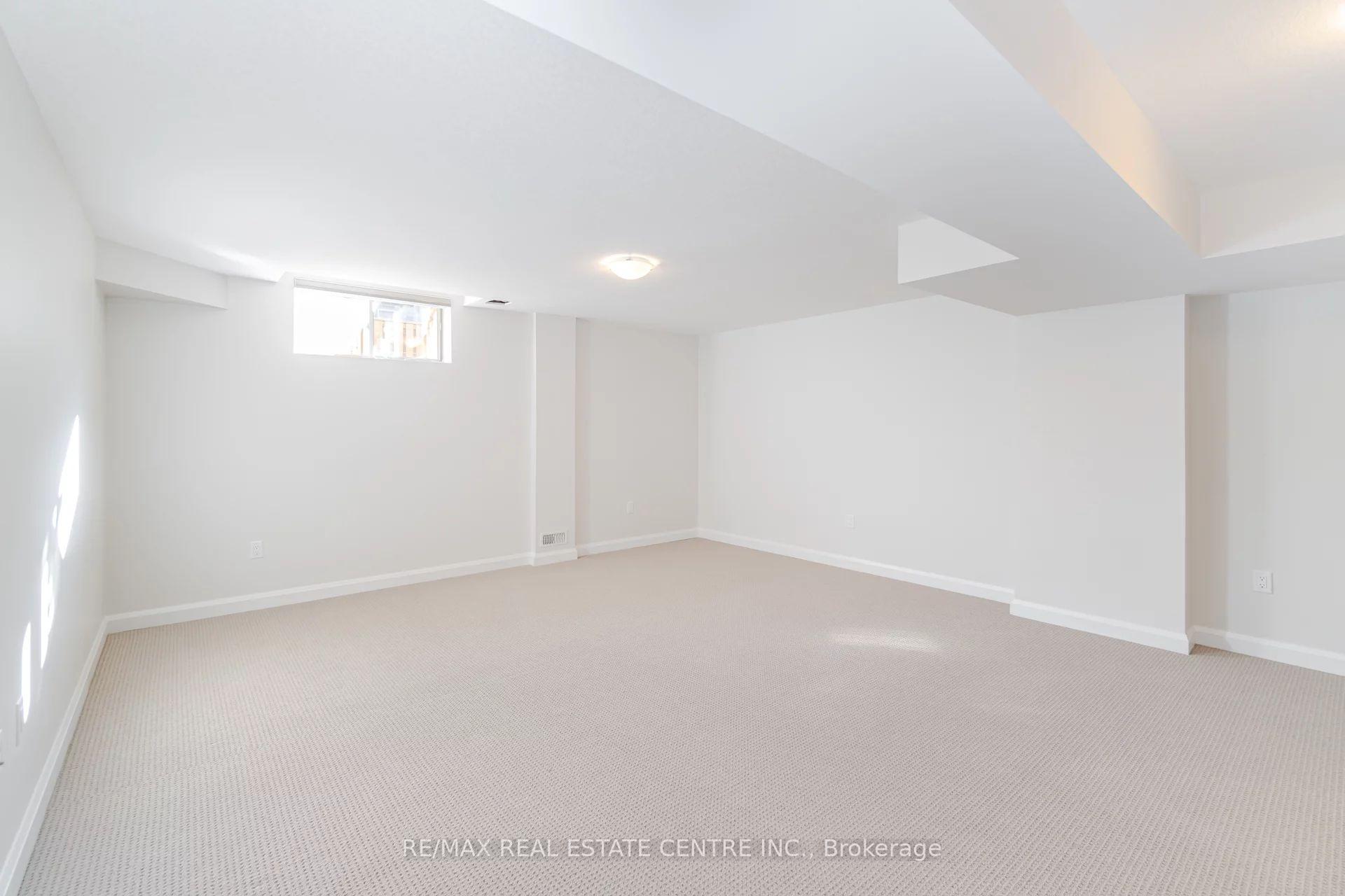 Photo 22 of Unit 48, 30 Times Square Boulevard, Hamilton, Stoney Creek Mountain — HOMEH