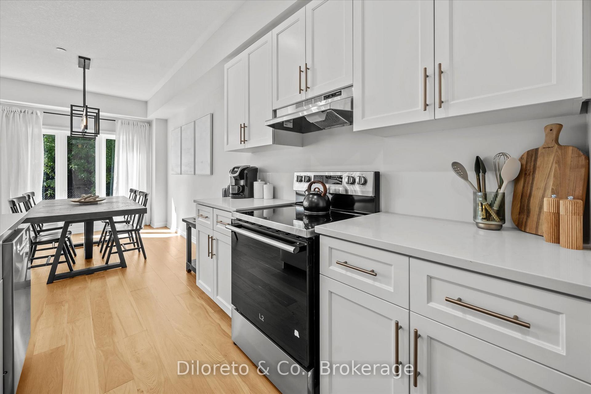 Photo 8 of 29 Bromley Drive, St. Catharines, Port Weller — HOMEH