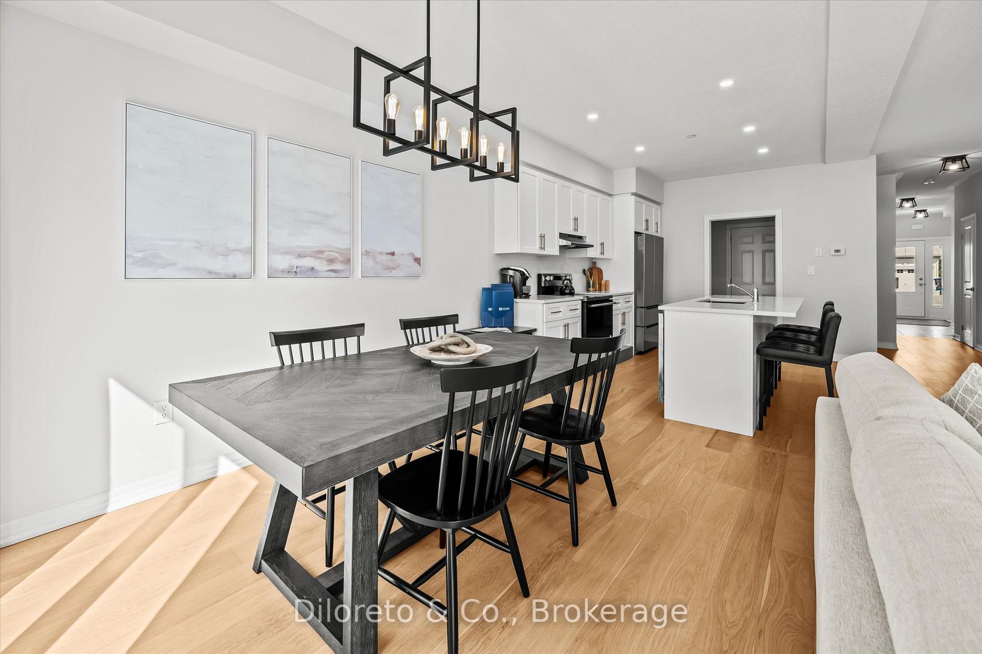 Photo 16 of 29 Bromley Drive, St. Catharines, Port Weller — HOMEH