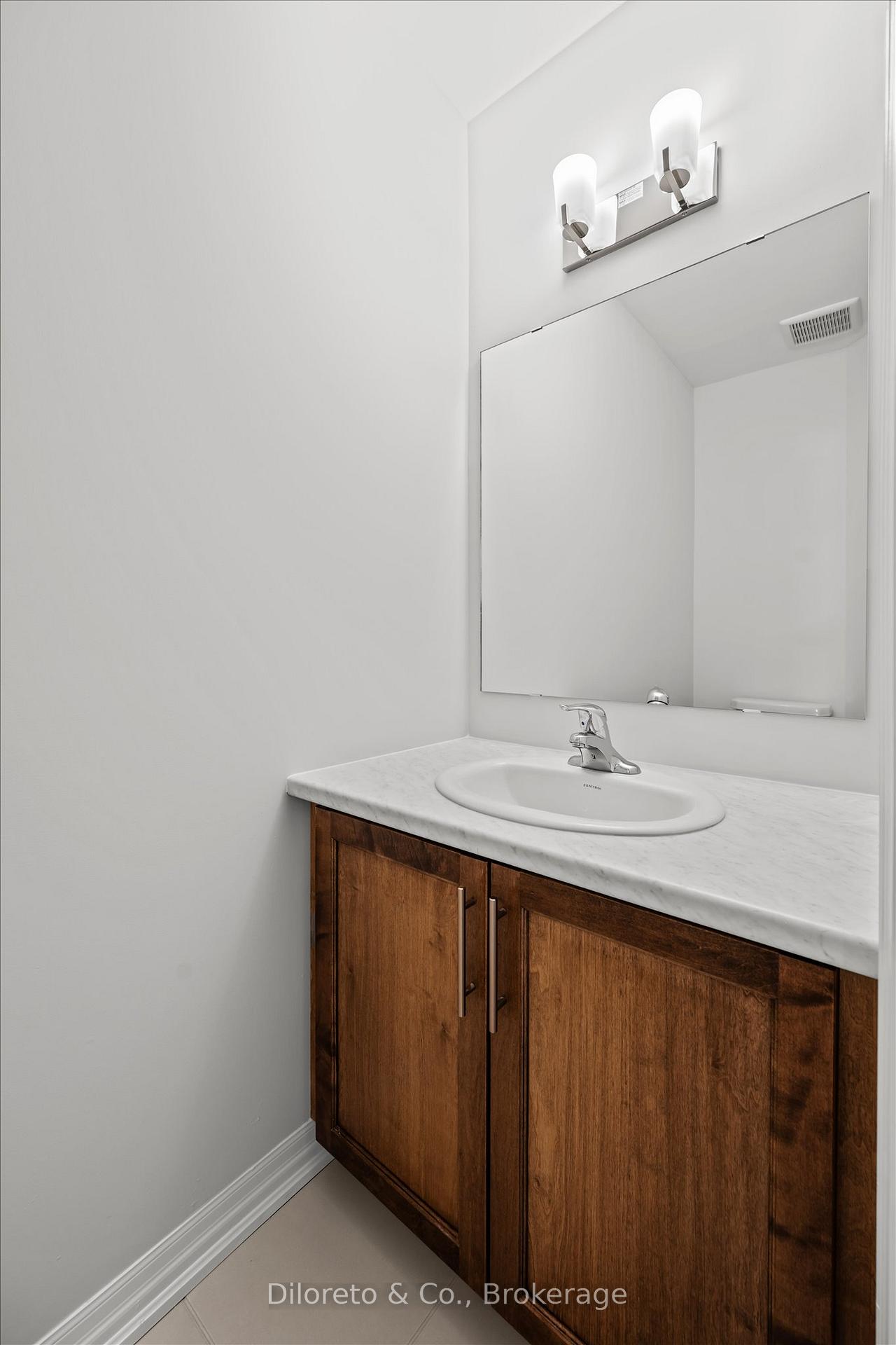 Photo 23 of 29 Bromley Drive, St. Catharines, Port Weller — HOMEH