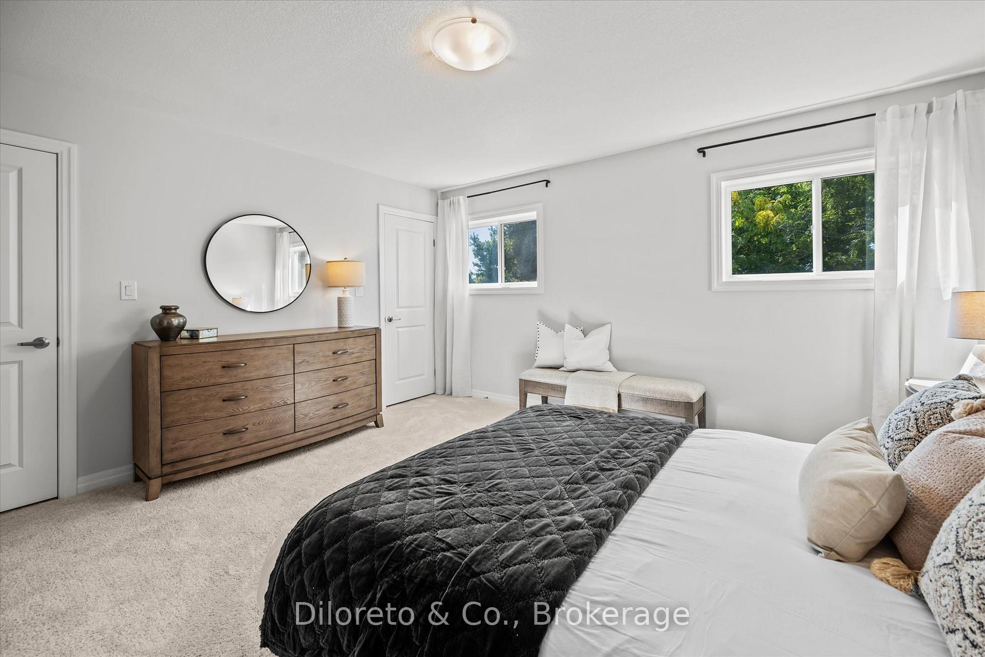 Photo 26 of 29 Bromley Drive, St. Catharines, Port Weller — HOMEH