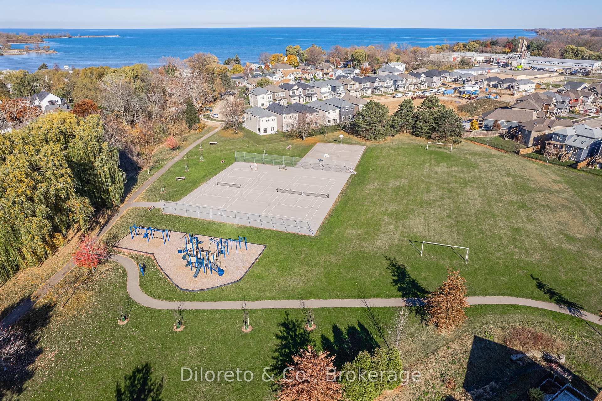 Photo 44 of 29 Bromley Drive, St. Catharines, Port Weller — HOMEH